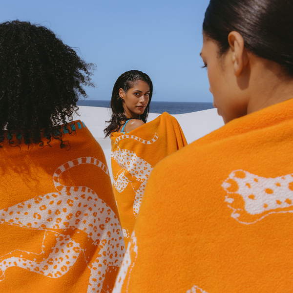 The Seabed Beach & Bath Towel / Orchard Orange – Fieldbar Singapore